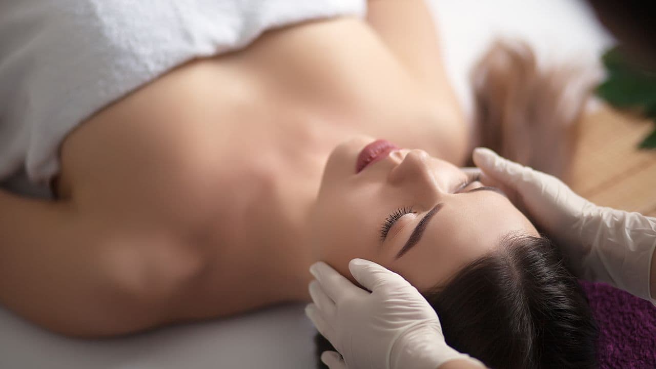 imagem sobre Estética Facial e Corporal: guia completo sobre a especialização!