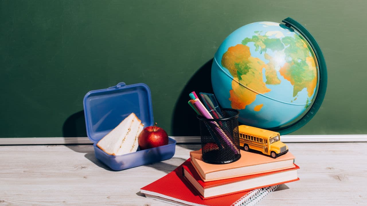 imagem sobre Educação Básica: etapas, estrutura, avaliação e tendências no Brasil